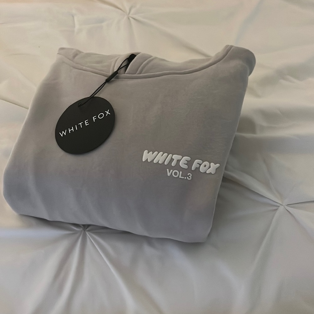 COPY - COPY - This is a brand new, size xs, white fox hoodie!! It’s super comfy…